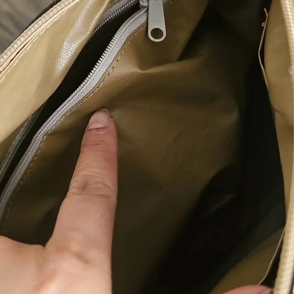 Designer Inspired Purse - Picture 15 of 16